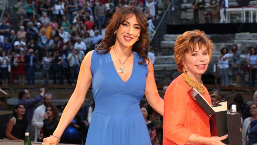 Antonella Ferrara. Isabel Allende