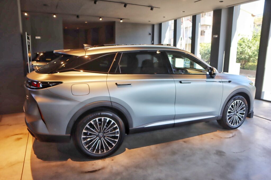 Auto Omoda 9 da New Car