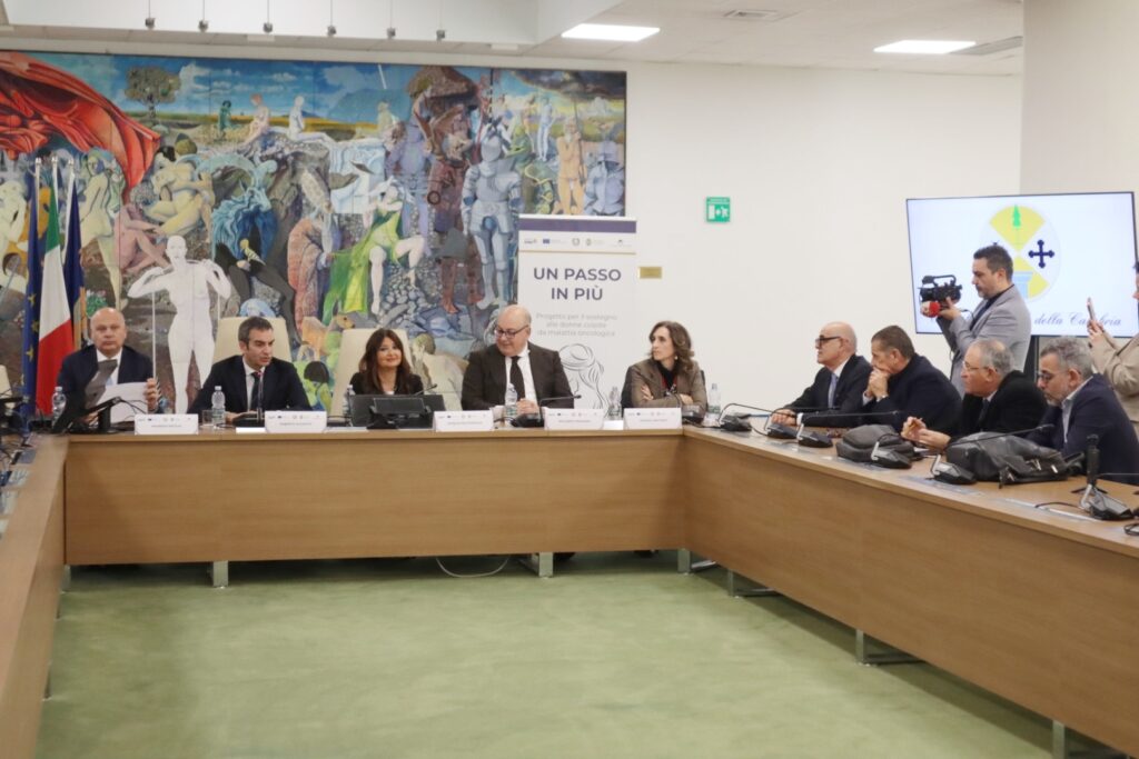 Conferenza su presentazione bando per sostegno economico a persone con patologie oncologiche