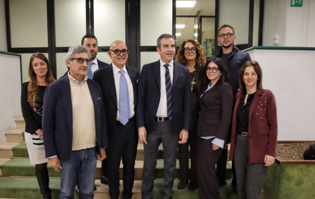 Conferenza su presentazione bando per sostegno economico a persone con patologie oncologiche