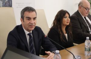 Conferenza su presentazione bando per sostegno economico a persone con patologie oncologiche Occhiuto Straface