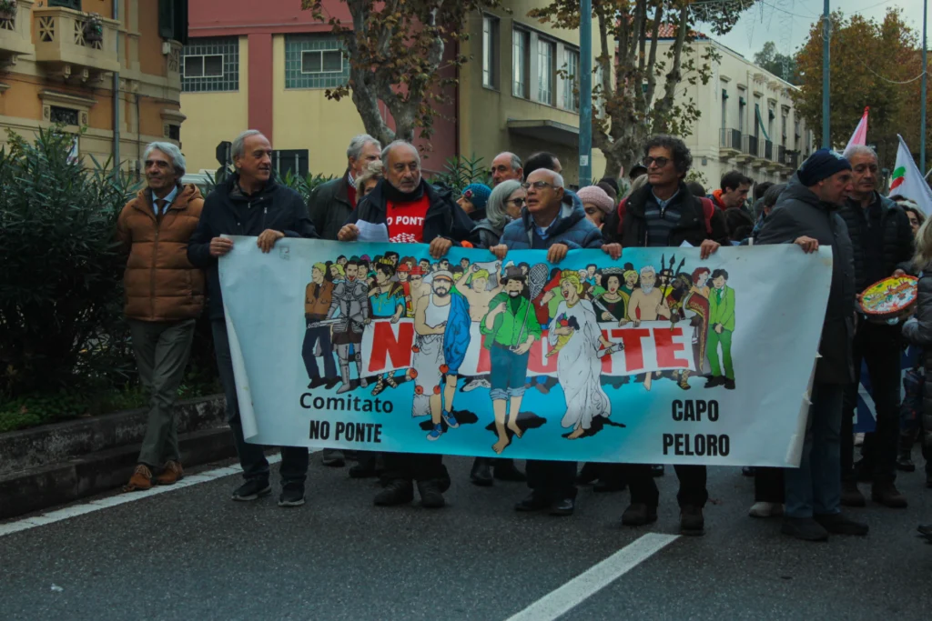 Corteo No Ponte Messina