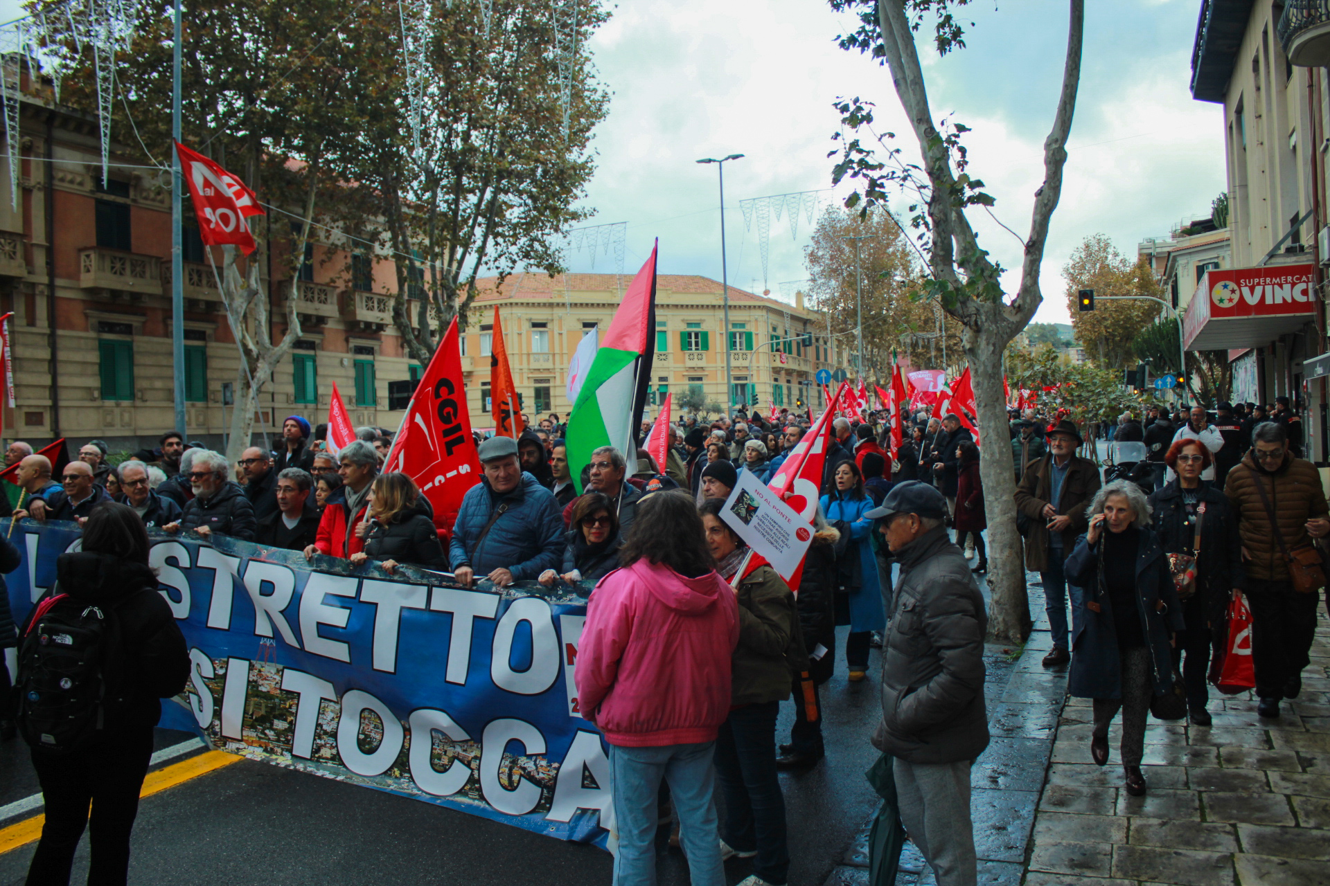 Corteo No Ponte Messina (8)