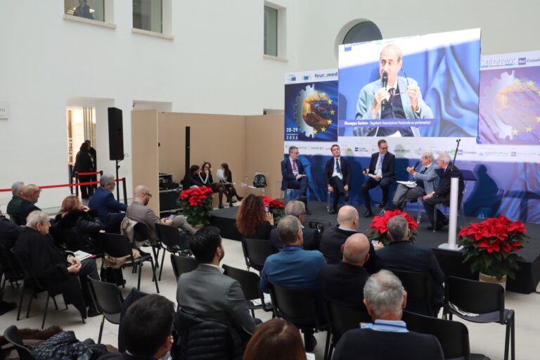 Reggio Calabria, conclusa la due giorni che ha messo la città al centro della politica e dell’Europa | FOTO e INTERVISTE