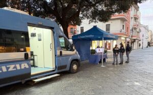 Giornata contro la violenza sulle donne crotone2