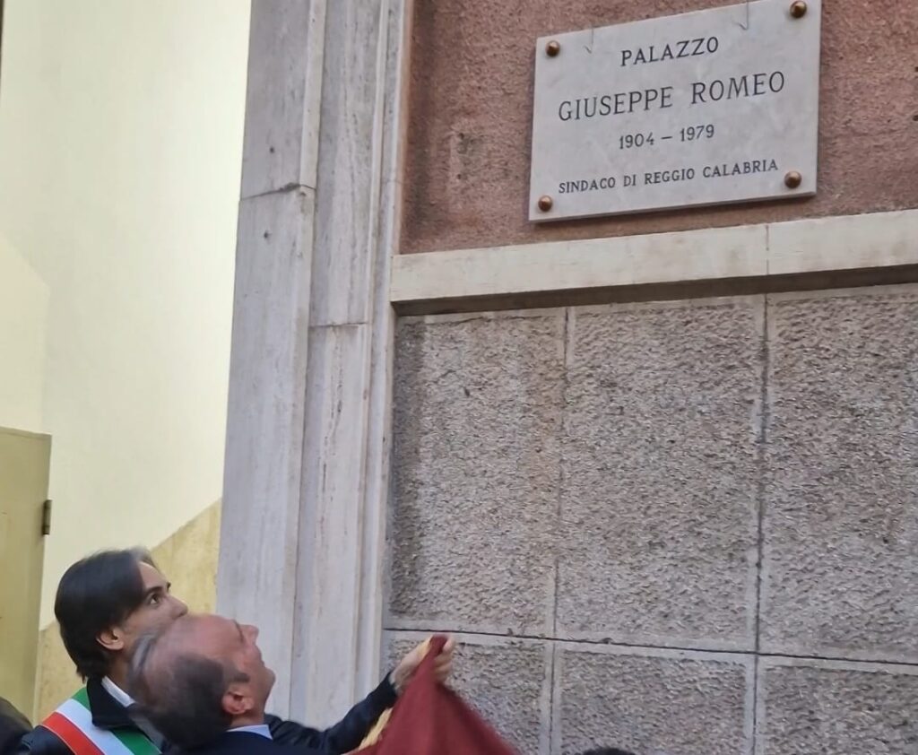 Intitolazione Palazzo Anagrafe a Giuseppe Romeo