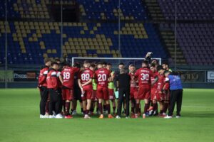 Reggina sconsolata dopo la sconfitta al Granillo contro l'Igea Virtus