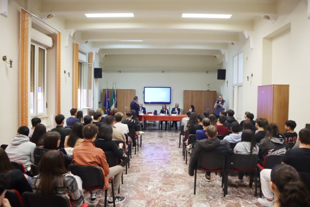 Scuola Righi presentazione libro Gangemi