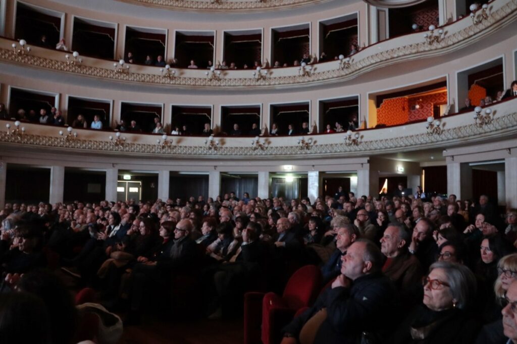 Spettacolo Tra Palco e Realtà Reggio Calabria