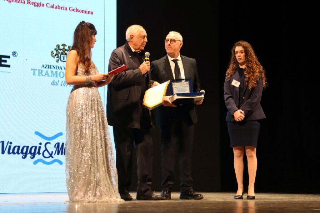 Spettacolo Tra Palco e Realtà Reggio Calabria