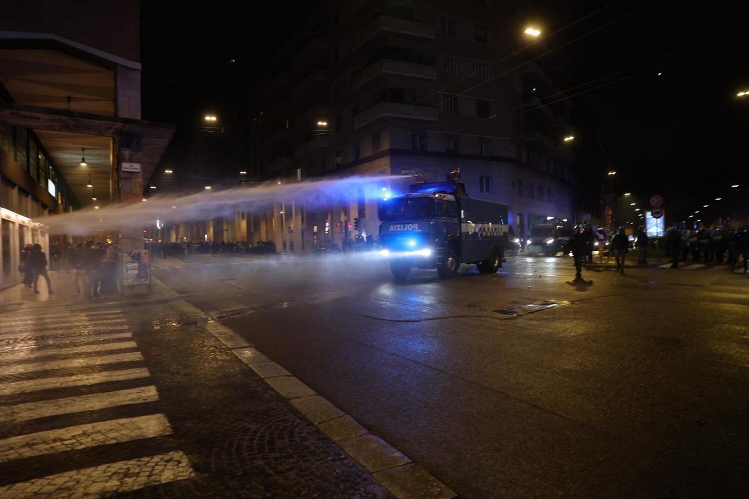 Virtus Bologna-Maccabi violenza