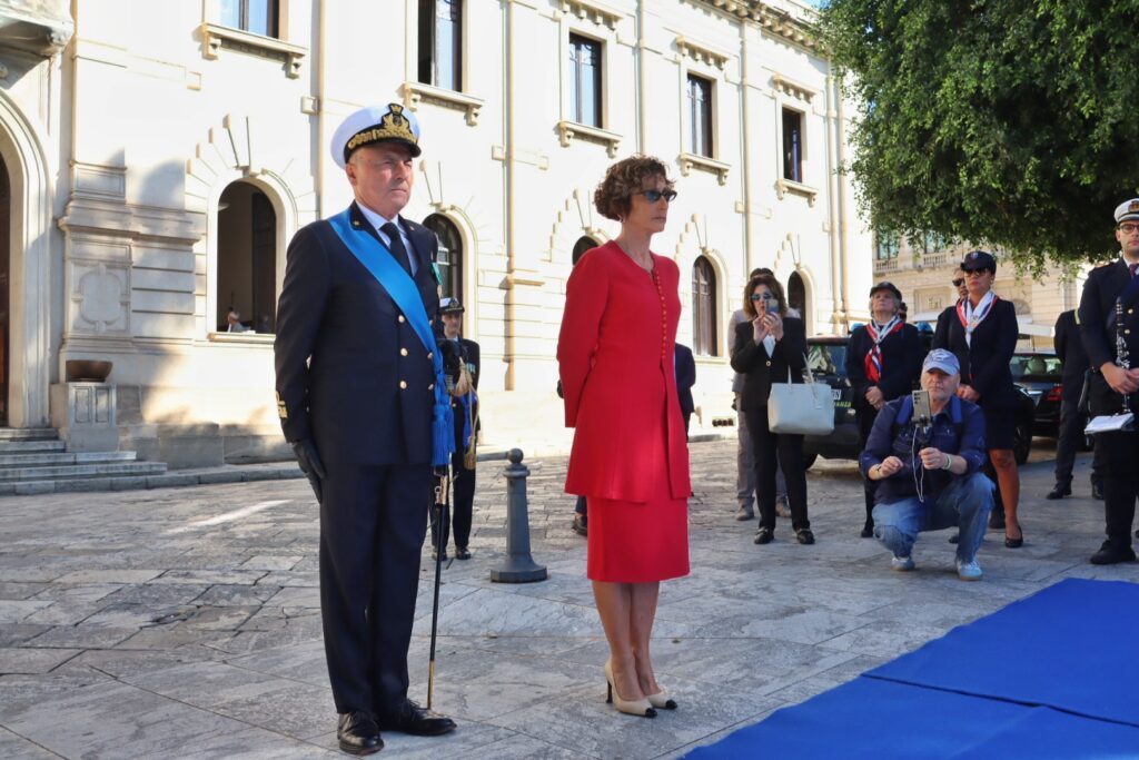 cerimonia 4 novembre festa forze armate