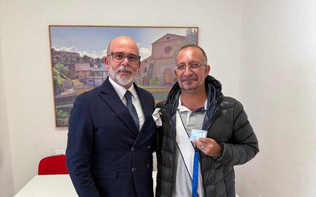 consegna del tesserino Fabrizio Panza
