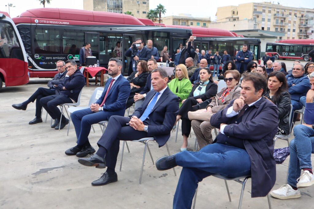 inaugurazione bus atam elettrici
