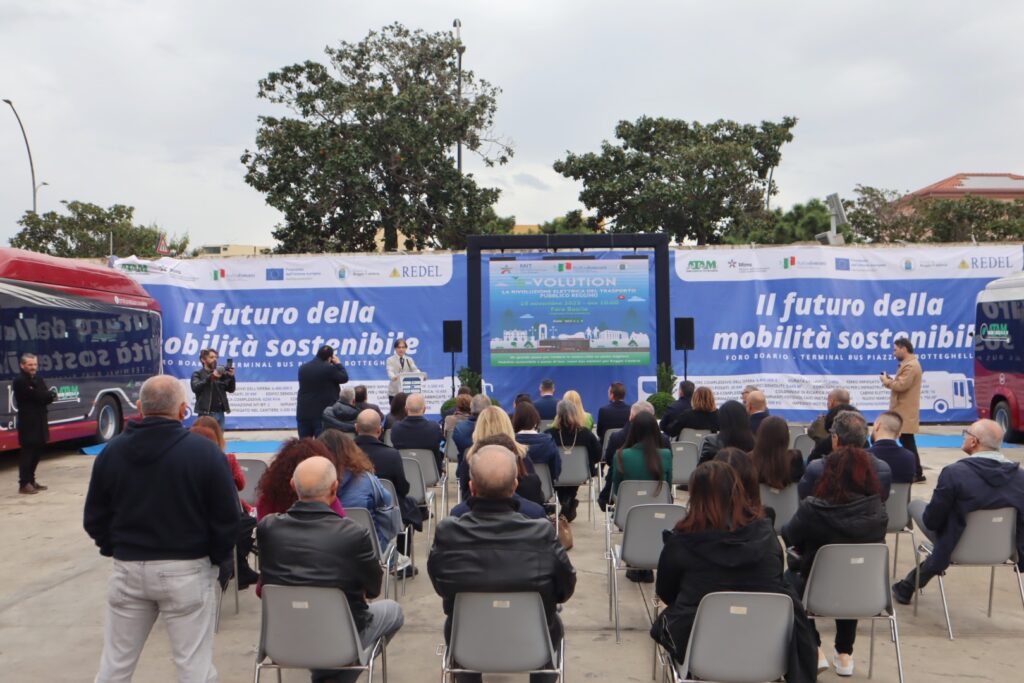 inaugurazione bus atam elettrici