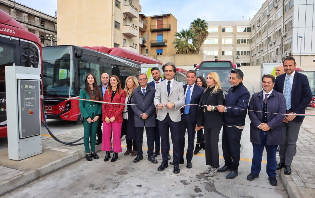 inaugurazione bus atam elettrici