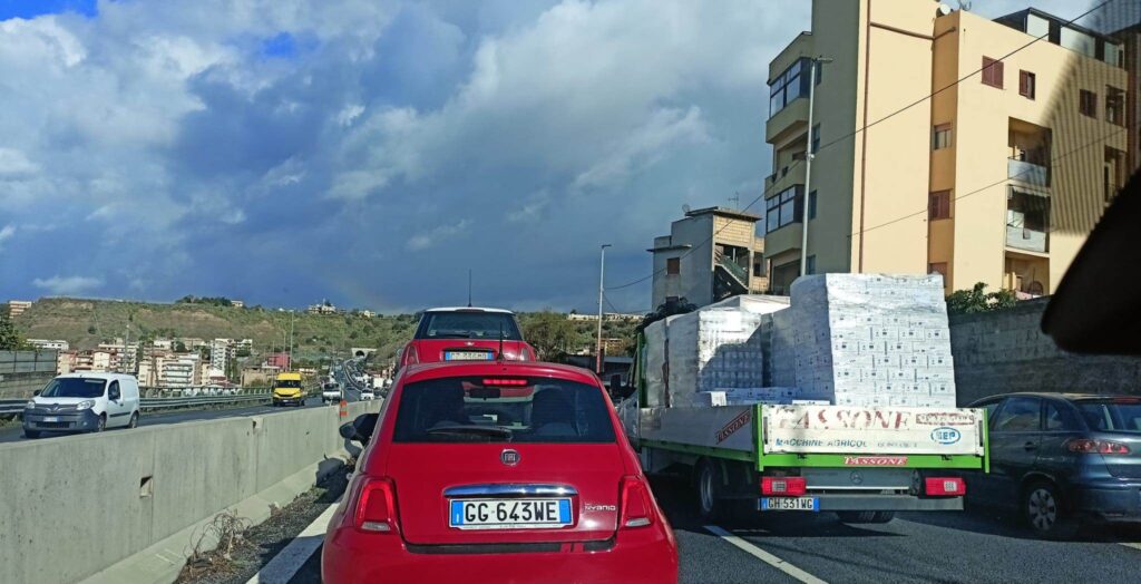 incidente raccordo autostradale reggio calabria