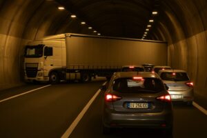 incidente tir galleria