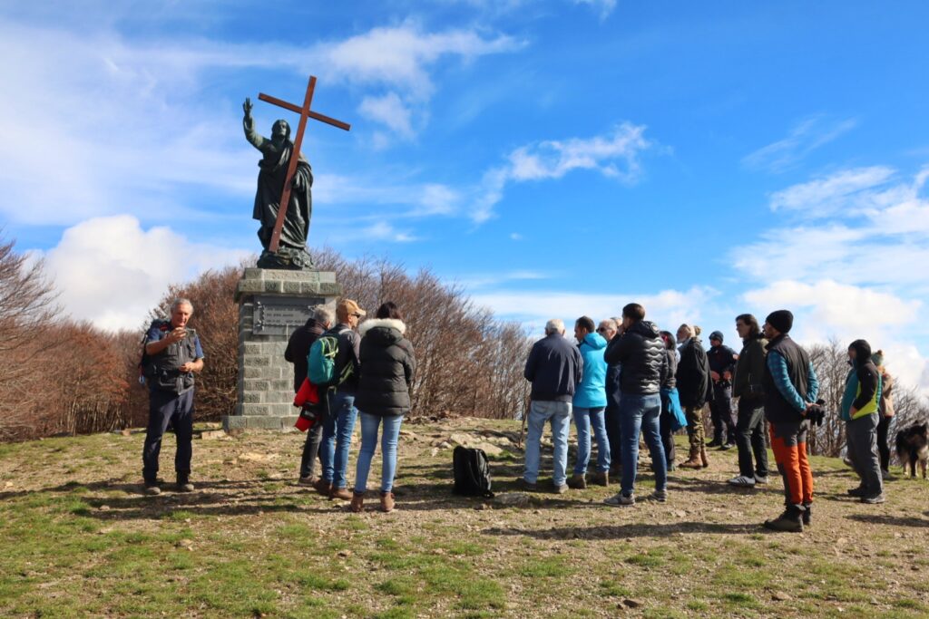 montalto posa croce cristo redentore 8 novembre 2025