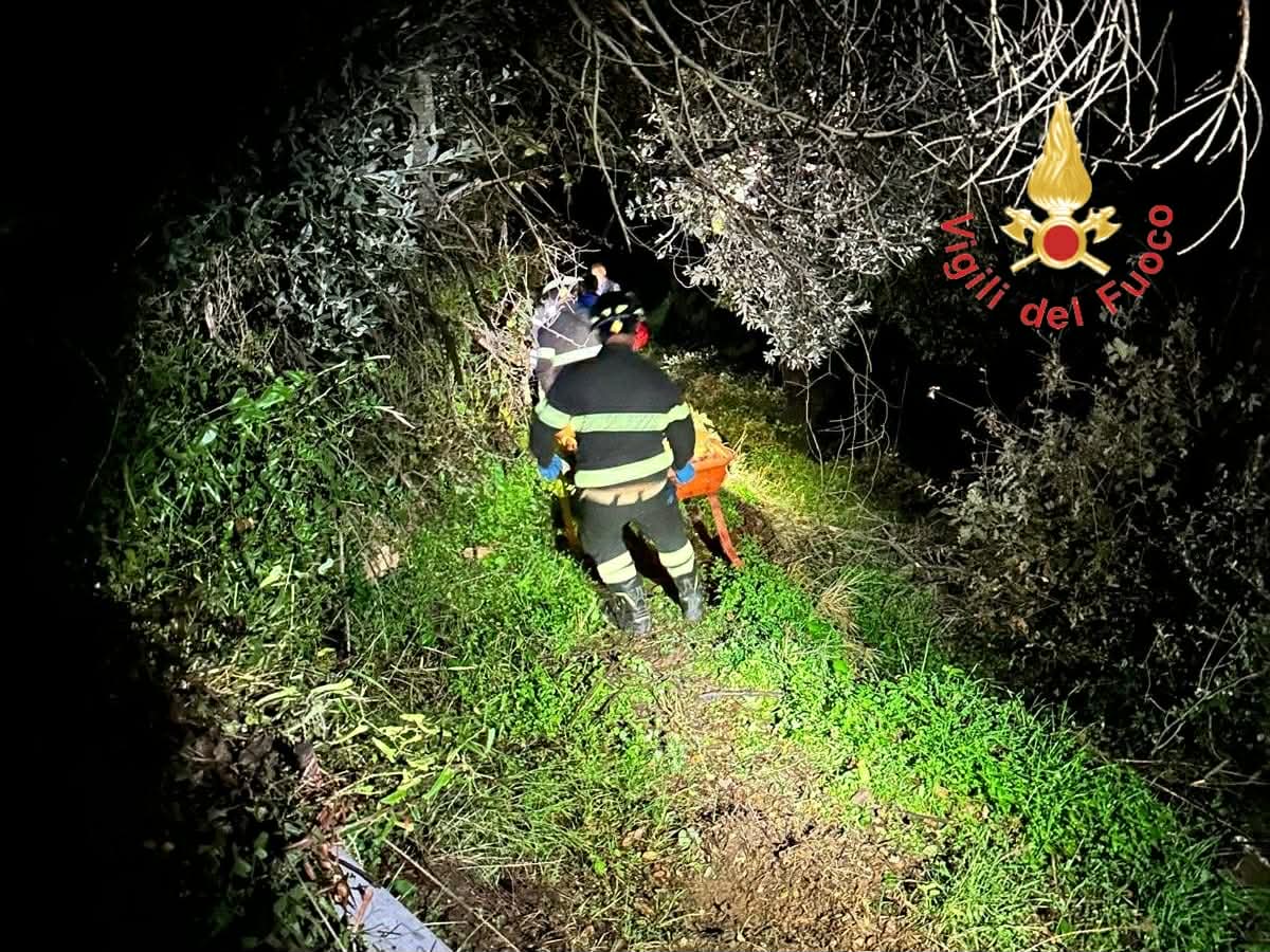 recupero uomo scivolato in una scarpata