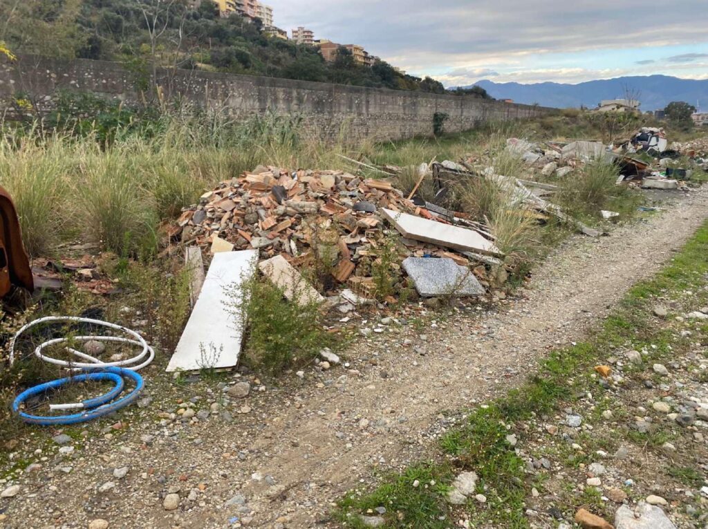 segnalazione torrente calopinace foto-compressed-immagini