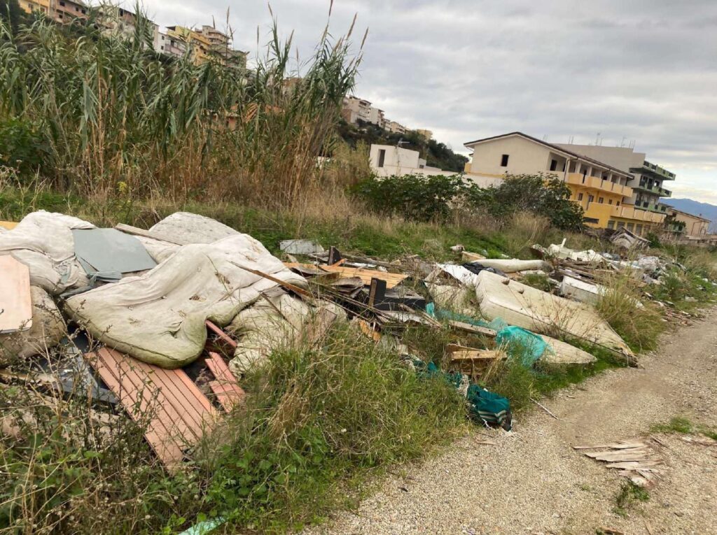 segnalazione torrente calopinace foto-compressed-immagini