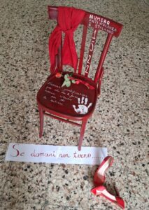 servizi sociali - sedia rossa