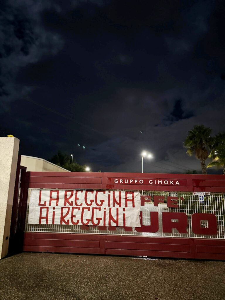 striscione ultrà la reggina ai reggini