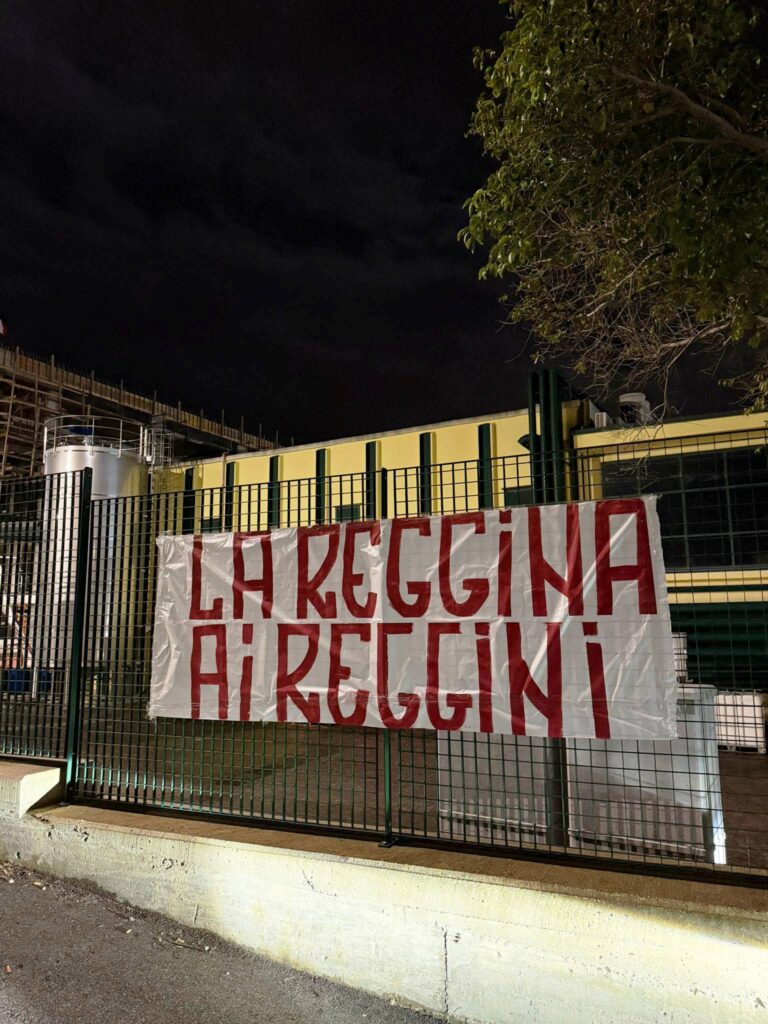 striscione ultrà la reggina ai reggini