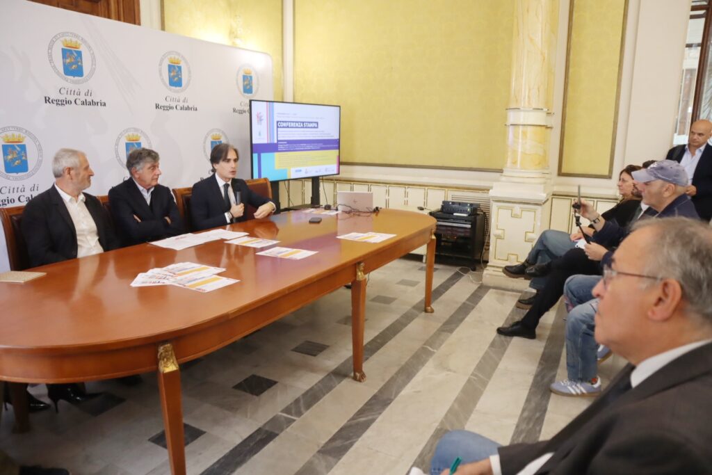 tavolo su masterplan di reggio calabria con rueda