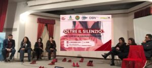 un momento della manifestazione OLTRE IL SILENZIO svoltasi a San Roberto