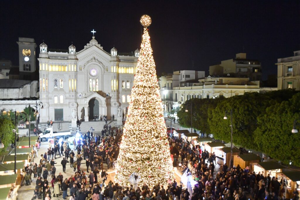 Accensione Albero Natale Piazza Duomo Reggio Calabria