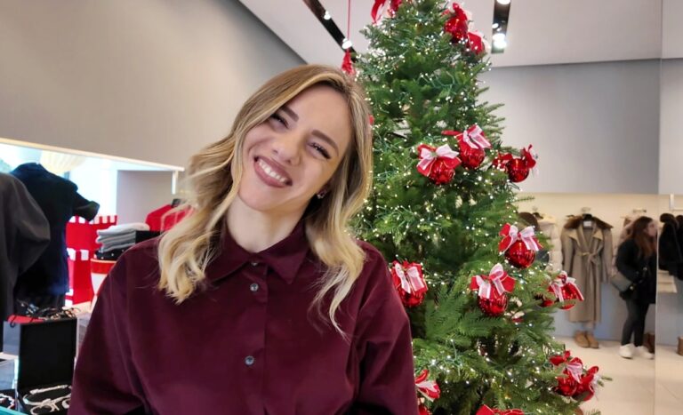 Angela Robusti ritorna a Reggio Calabria con Gift of Light: “sul traghetto da Messina sentivo di tornare a casa” | INTERVISTA