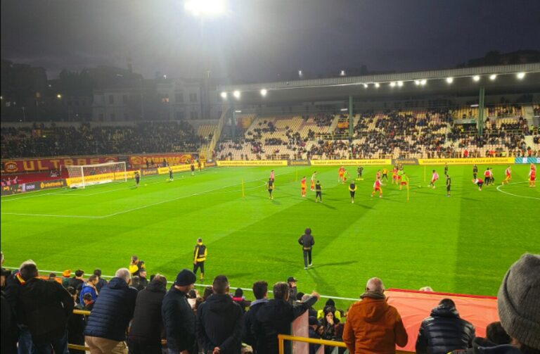 Catanzaro, e sono tre! Cissé-gol, battuto anche l’Avellino davanti a un “Ceravolo” in festa