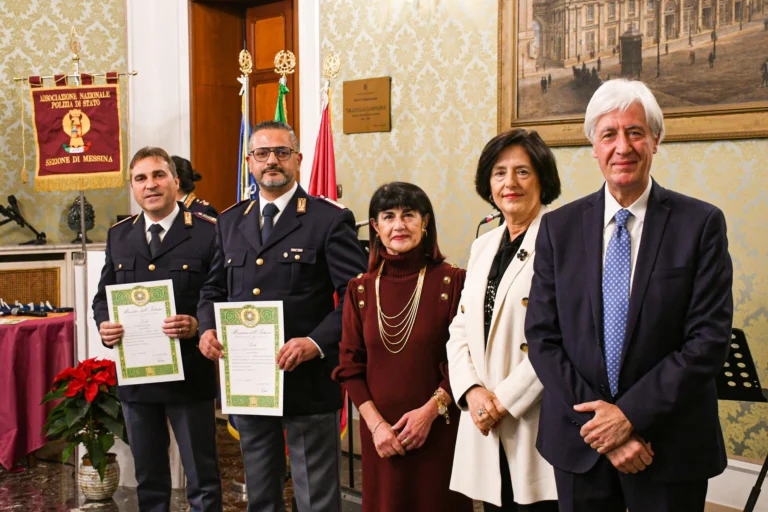 Cerimonia in Prefettura a Messina: riconoscimenti agli agenti di Polizia di Stato | FOTO