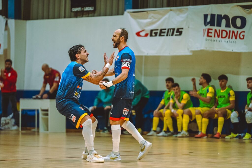 Esultanza Nanni Piccolo (MESSINA FUTSAL)