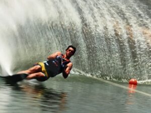 Fopp in azione in acqua