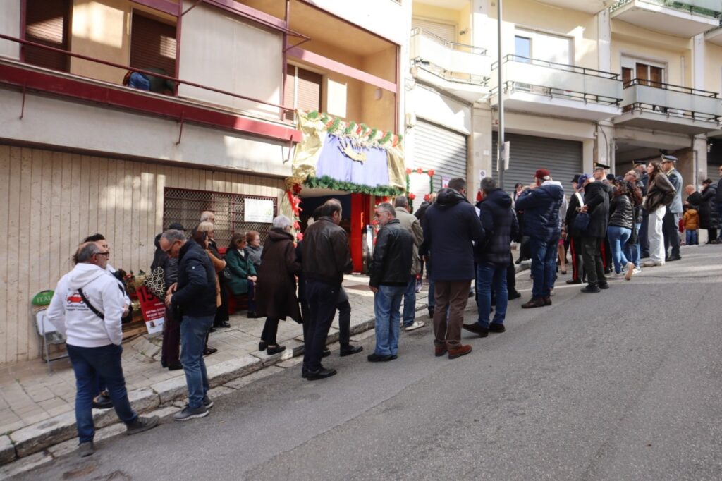 Inaugurato presepe associazione Cult 3.0