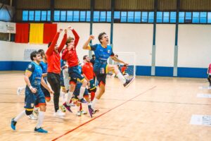 La gioia dei giallorossi a fine partita (MESSINA FUTSAL)