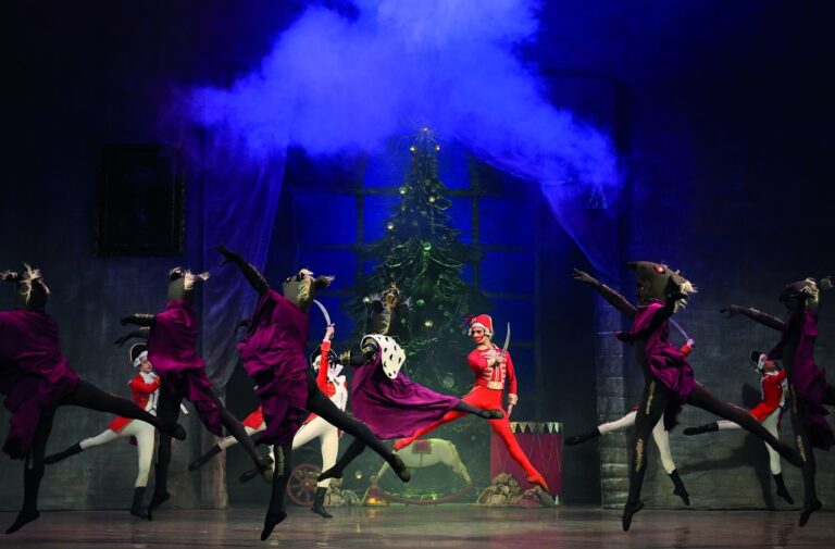 “Lo Schiaccianoci”, il grande balletto di Natale torna ad incantare il Teatro Bellini di Catania