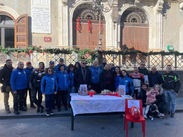 Il Moto Club Centauromenium conclude il “Giro d’Europa” contro la violenza di genere a Valguarnera Caropepe