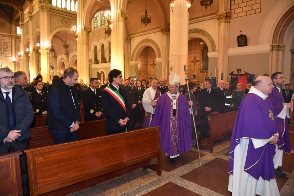 Precetto natalizio forze armate e di polizia Reggio