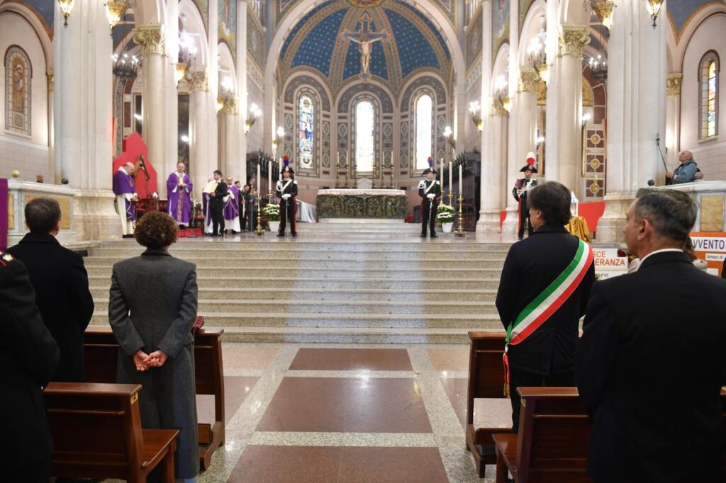 Precetto natalizio forze armate e di polizia Reggio