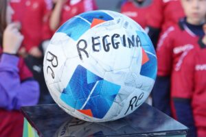 Reggina-Milazzo pallone Serie D