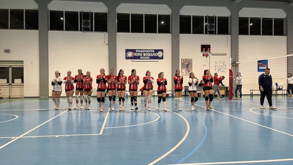 Squadra al PalaCiantro Team Volley Messina serie C femminile