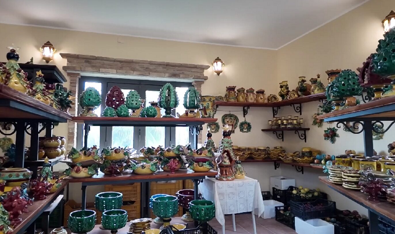 alberelli e presepi di ceramica a seminara