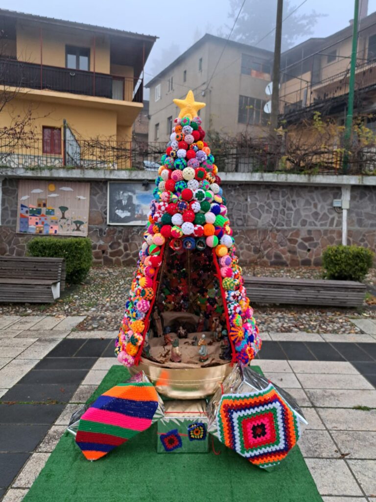 Albero Natale Mannoli