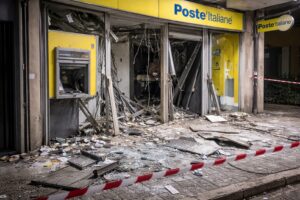 assalto poste italiane atm