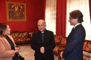 auguri vescovo falcomatà