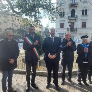 deposizione corona d'alloro